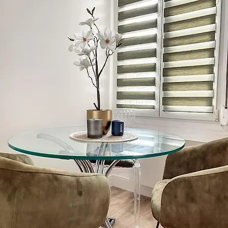 Apartment Le Huitieme - Chic Et Branche Compiegne